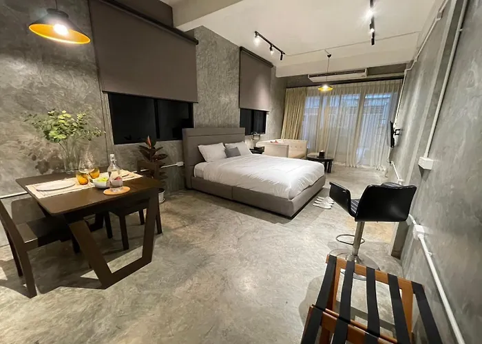 The Loft House Sathorn 9 *